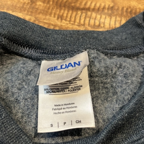 Niagara Falls Canada Gildan crew neck sweater - Picture 6 of 7